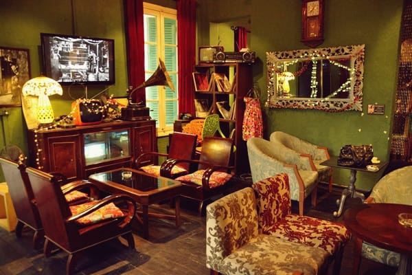 Thiết kế quán cafe phong cách cổ điển hút hồn khách 10 Thiết kế quán cafe phong cách cổ điển hút hồn khách 10