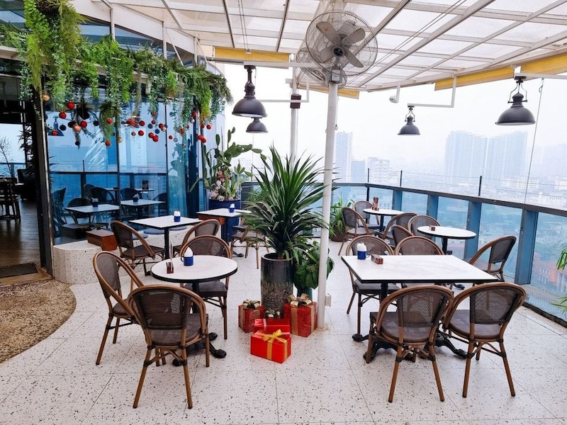 [Báo Giá] 10+ Mẫu thi công, thiết kế quán cafe sân thượng (Rooftop) 14
