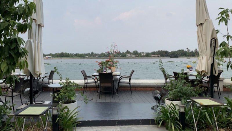 [báo giá] mẫu thi công, thiết kế quán cafe ven sông 12